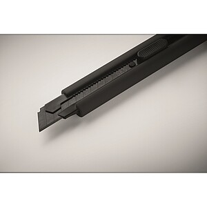 Large retractable knife, black