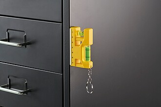 Magnetic level ABS key ring, yellow