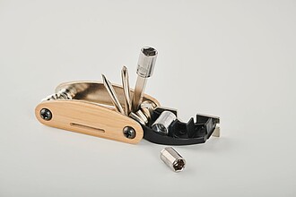 Multi tool pocket in bamboo