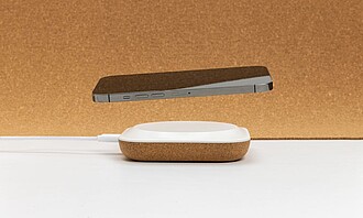 Oregon RCS recycled plastic and cork 10W wireless