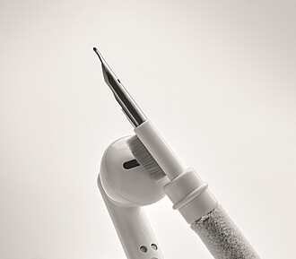 Pen with TWS cleaning set