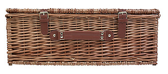 Picnic basket for 4 people.Brown