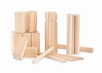 Pinewood outdoor throwing game, wood