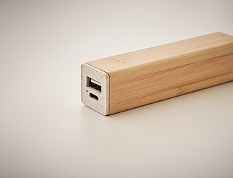 Power bank 2600 mAh in bamboo case