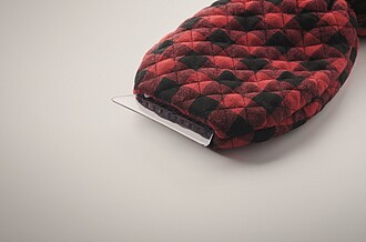 Quilted ice scraper glove