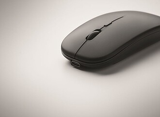 Rechargeable wireless mouse