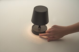 Retractable and rechargeable USB table lamp