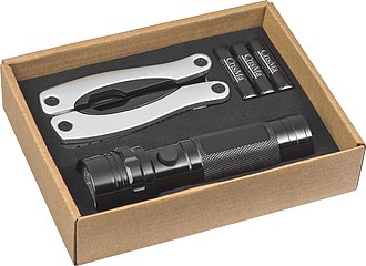 Set of torch and multiple pincers