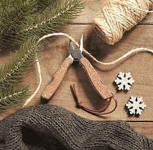 Stainless steel multi-function pocket knife