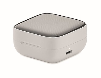 TWS earbuds with solar charger