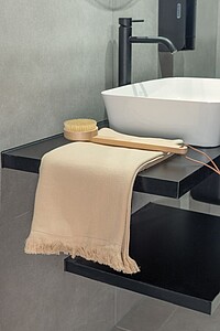 Ukiyo Keiko AWARE™ solid hammam towel 100x180cm