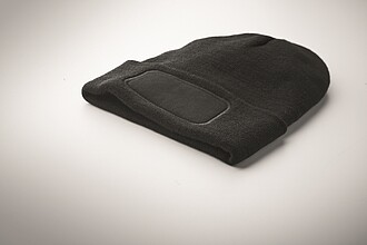 Unisex knitted beanie