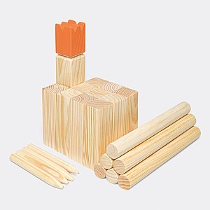 Viking throwing game KUBB