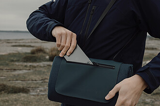 VINGA Baltimore RCS picnic blanket, navy blue