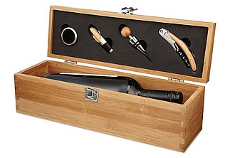 Wine set in bamboo box, wood