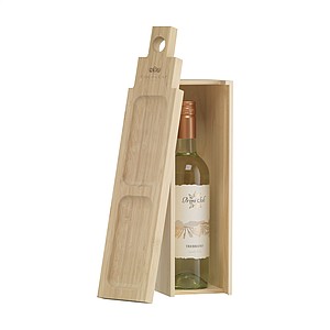 Wine wooden gift box with small tapas board